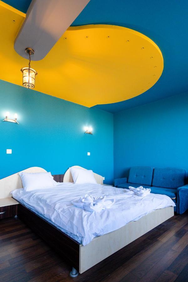Sea And Mountain Hotel Prolesha Exterior foto